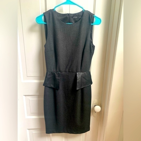 Zara Dresses & Skirts - ZARA Basic Gray Herringbone Peplum Midi Dress Size XS